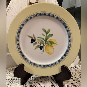 Royal Doulton Yellow and Blue Lemon Motif Dinner Plate 1999